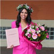 Tutor madrelingua spagnolo, bilingue in inglese a Pesaro offre lezioni personalizzate, online e a domicilio per bambini e adulti.